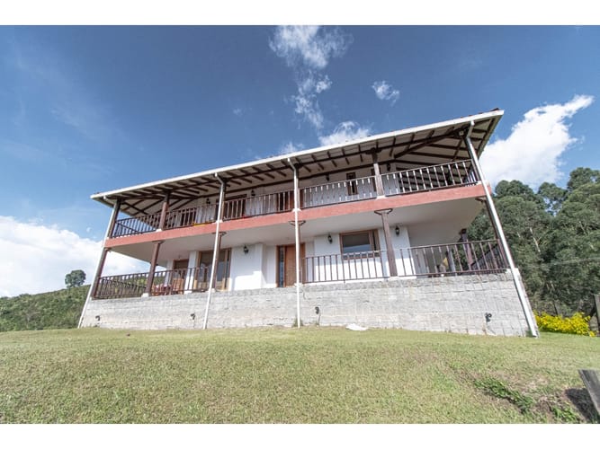 Finca en venta en Sancancio, Manizales, 400 m² · foto 13 de 24