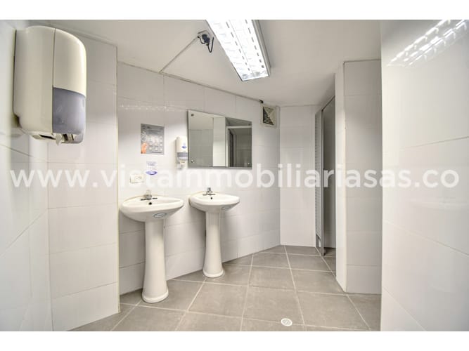 Local en venta en El Centro, Manizales, 300 m² · foto 19 de 23