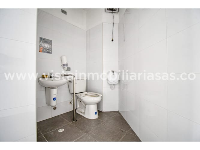 Local en venta en El Centro, Manizales, 300 m² · foto 21 de 23