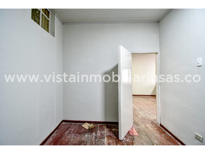 Casa de 8 alcobas en venta en El Centro, Manizales, 550 m² · foto 21 de 24