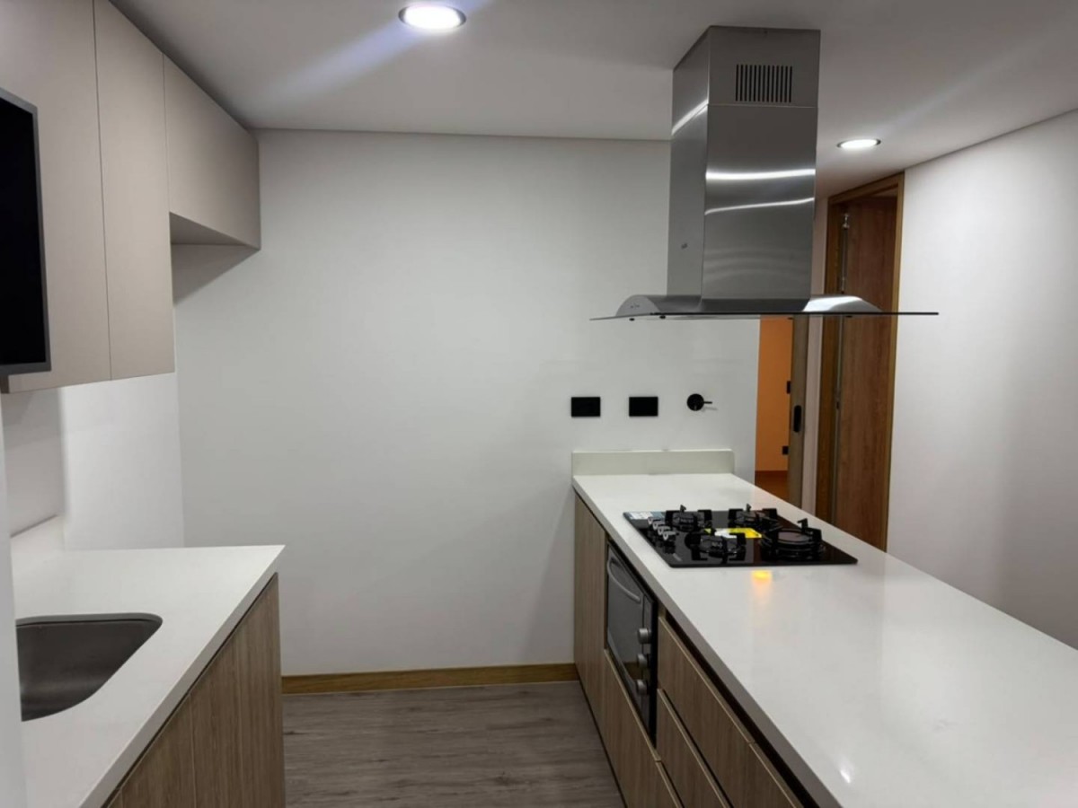Apartamento en Arriendo en Loma del Indio, Medellín