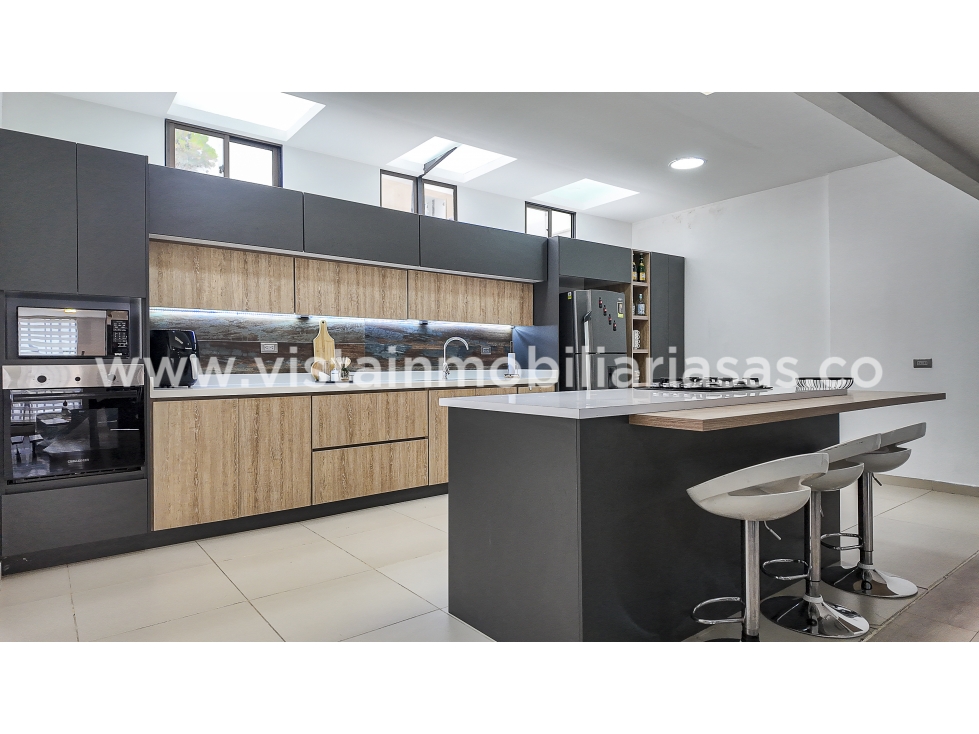 Casa en venta en Chipre, Manizales · foto 8 de 19