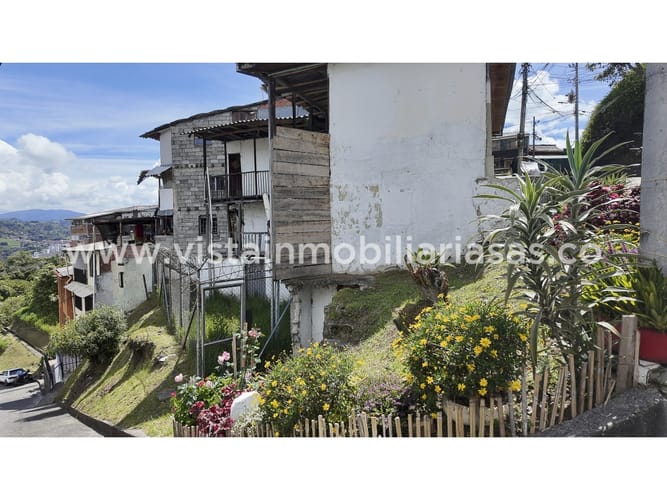 Lote en venta en El Campin, Manizales, 219 m² · foto 2 de 3