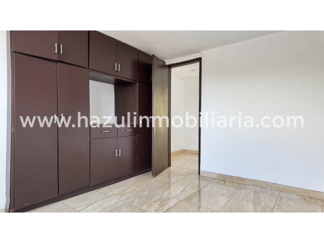 Casa de 3 alcobas en venta en Zona Industrial, Manizales, 120 m² · foto 3 de 24