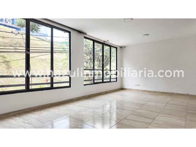 Casa de 3 alcobas en venta en Zona Industrial, Manizales, 120 m² · foto 10 de 24