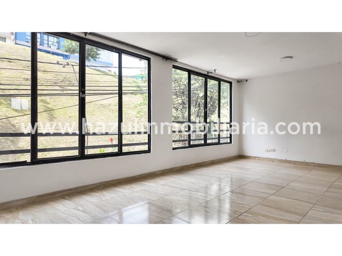 Casa de 3 alcobas en venta en Zona Industrial, Manizales, 120 m² · foto 11 de 24