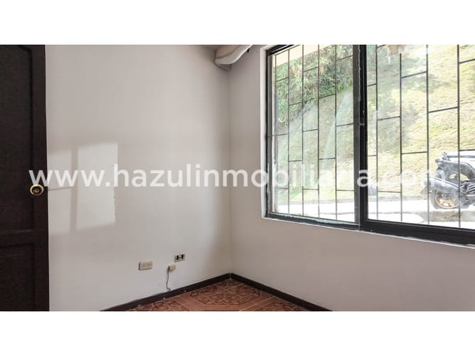 Casa de 3 alcobas en venta en Zona Industrial, Manizales, 120 m² · foto 19 de 24
