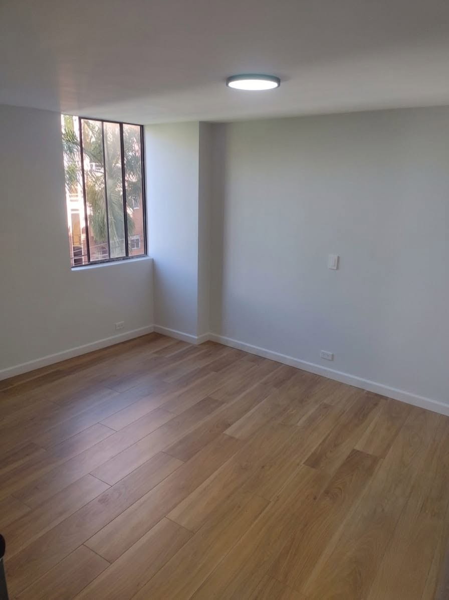 Apartamento en arriendo en Laureles, Medellín · foto 3 de 9