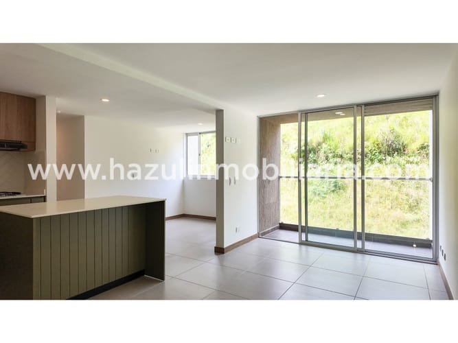 Apartamento de 2 alcobas en venta en La Sultana, Manizales, 65 m² · foto 2 de 22