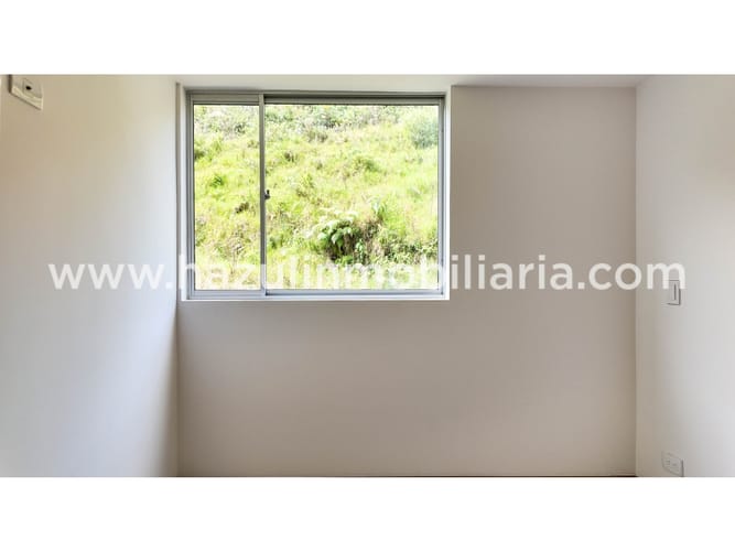 Apartamento de 2 alcobas en venta en La Sultana, Manizales, 65 m² · foto 13 de 22