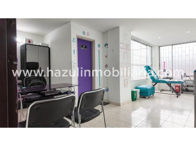 Consultorio en venta en Versalles, Manizales, 25 m² · foto 2 de 6