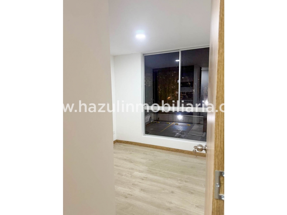 Apartamento en venta en Chipre, Manizales · foto 5 de 11