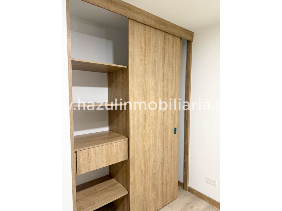 Apartamento en venta en Chipre, Manizales · foto 6 de 11