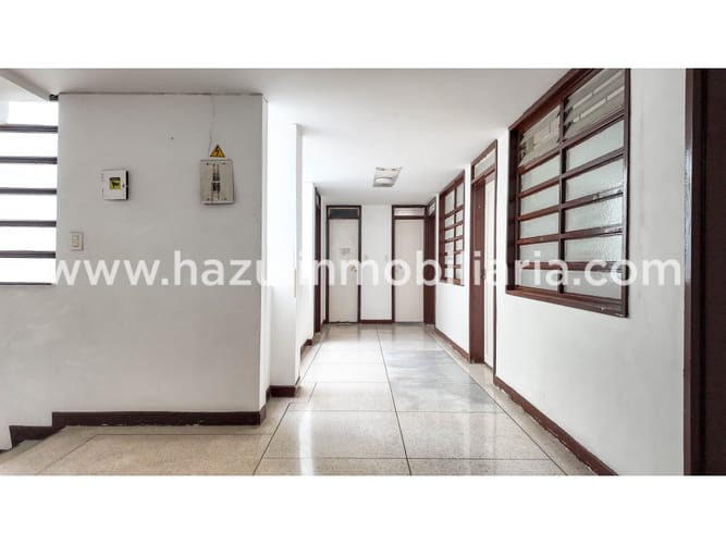 Oficina en arriendo en El Centro, Manizales, 30 m² · foto 2 de 6