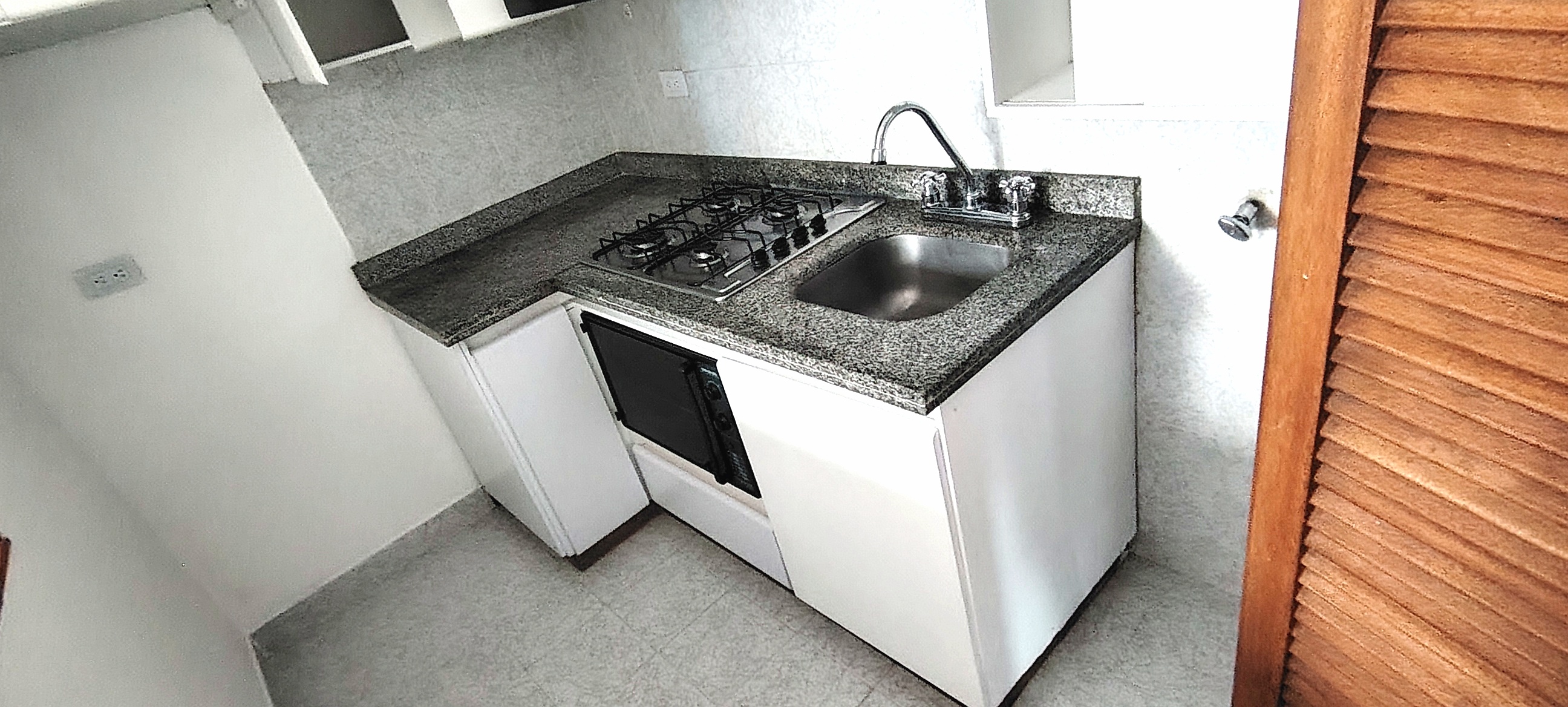 Apartaestudio en arriendo en Cedritos, Bogotá · foto 3 de 15