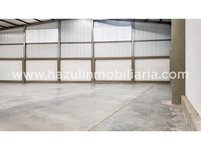Bodega en arriendo en Malteria, Manizales, 2820 m² · foto 6 de 24