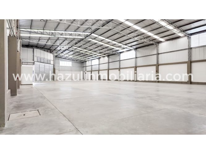 Bodega en arriendo en Malteria, Manizales, 2820 m² · foto 8 de 24