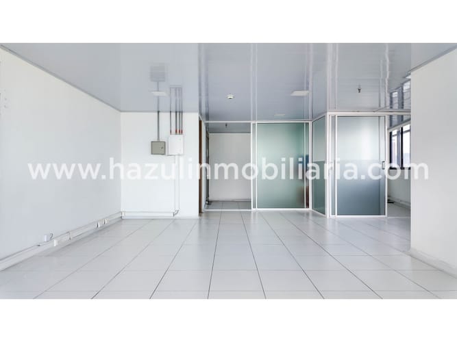 Oficina en arriendo en Avenida Santander, Manizales, 62 m² · foto 2 de 7