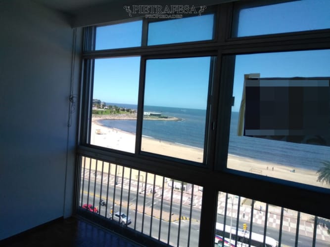 Apartamento en alquiler, 3 dormitorios, 2 baños. Pocitos. · Foto 3