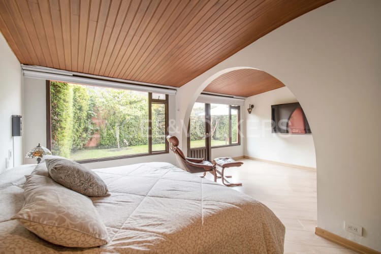 Casa de 3 alcobas en venta en Ilarco, Bogotá, 348 m² · foto 14 de 23