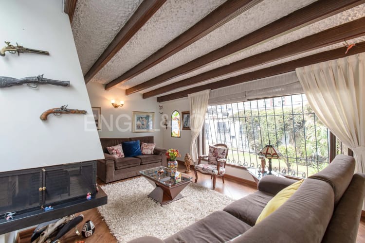 Casa de 3 alcobas en venta en Ilarco, Bogotá, 348 m² · foto 5 de 23