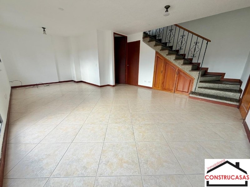 Apartamento en arriendo en Belén, Medellín · foto 2 de 16