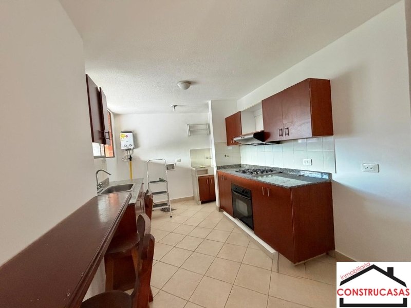 Apartamento en arriendo en Belén, Medellín · foto 4 de 16