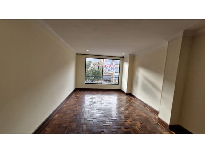 Apartamento en venta en Las Villas, Bogotá · foto 2 de 24