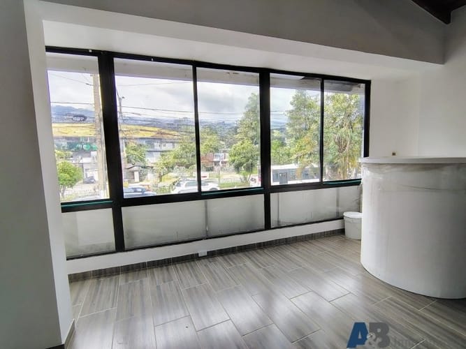 Local en arriendo en El Poblado, Medellín, 70 m² · foto 5 de 8