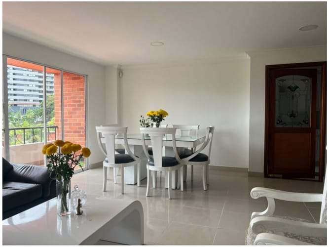 Casa de 7 alcobas en venta en Colina Campestre, Envigado, 264 m² · foto 4 de 11