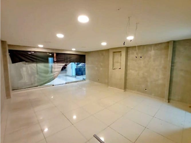 Local en venta en El Poblado, Medellín, 38 m² · foto 4 de 7