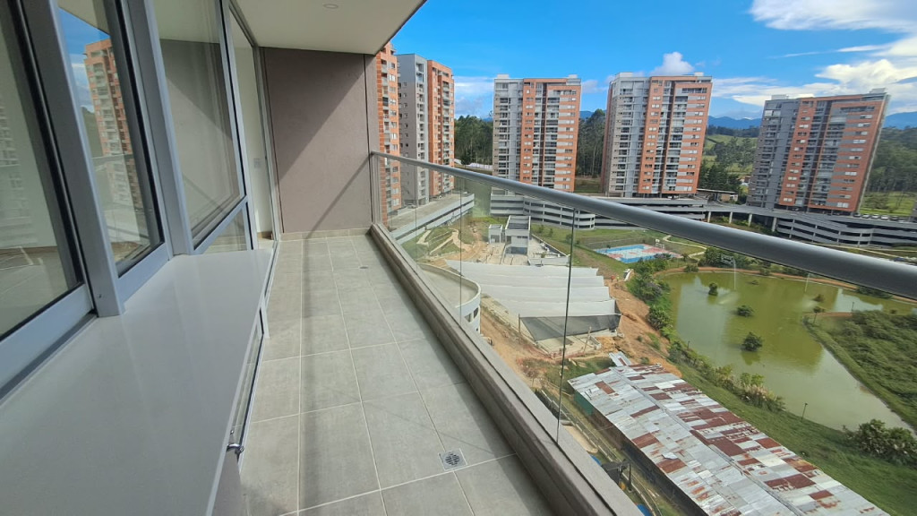 Apartamento en arriendo en Llano Grande, Rionegro · foto 3 de 17