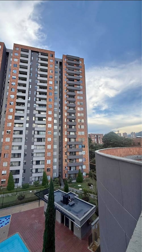 Apartamento en venta en Las Brisas, La Estrella · foto 6 de 24