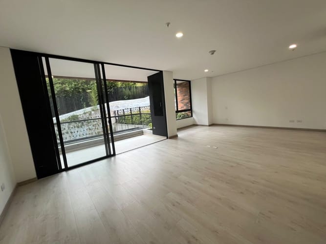 Apartamento de 1 alcoba en arriendo en El Retiro, 73 m² · foto 4 de 13