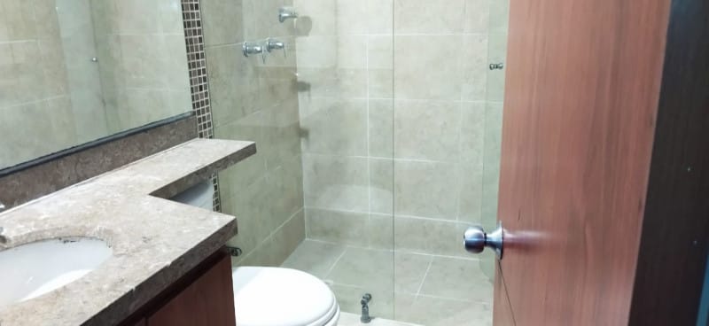 Apartamento de 3 alcobas en venta en La Felicidad, Bogotá, 82 m² · foto 16 de 18