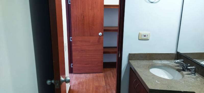 Apartamento de 3 alcobas en venta en La Felicidad, Bogotá, 82 m² · foto 18 de 18
