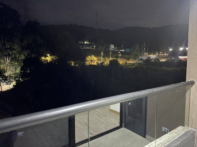 Apartamento de 2 alcobas en arriendo en Loma Del Indio, Medellín, 70 m² · foto 6 de 13