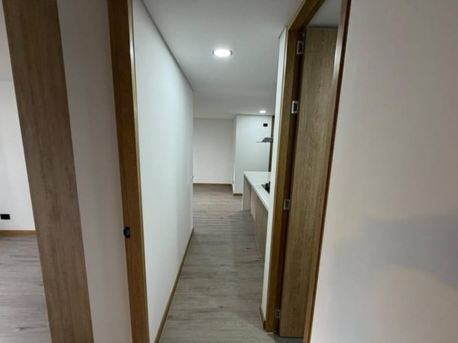 Apartamento de 2 alcobas en arriendo en Loma Del Indio, Medellín, 70 m² · foto 8 de 13