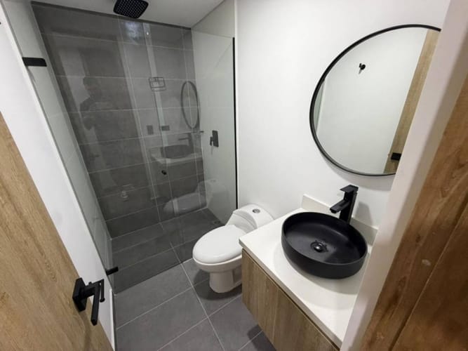 Apartamento de 2 alcobas en arriendo en Loma Del Indio, Medellín, 70 m² · foto 12 de 13