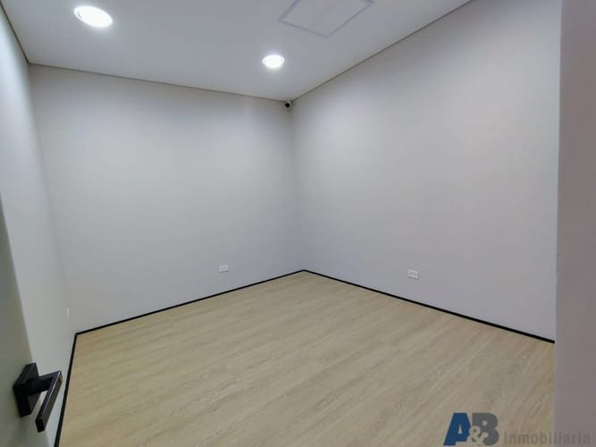 Oficina en arriendo en Laureles, Medellín, 270 m² · foto 11 de 24