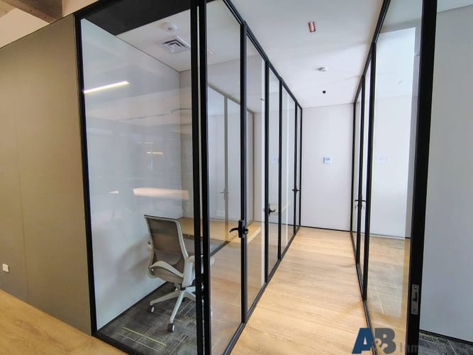 Oficina en arriendo en Laureles, Medellín, 270 m² · foto 16 de 24