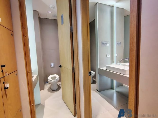 Oficina en arriendo en Laureles, Medellín, 270 m² · foto 21 de 24