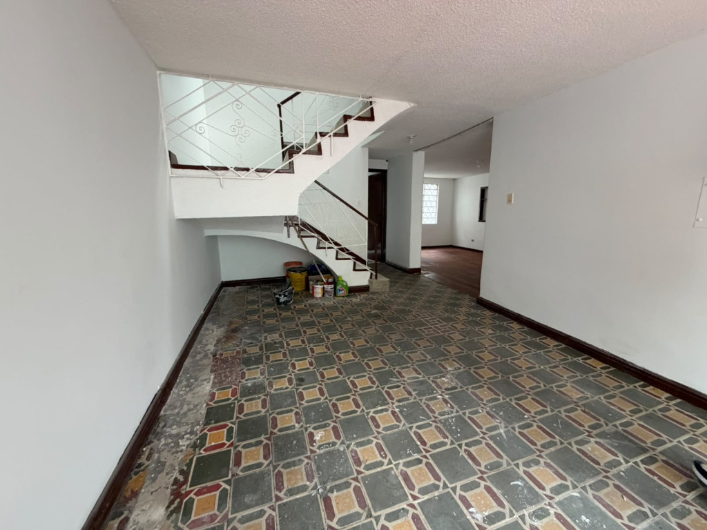 Casa en venta en Ciudad Jardin Sur, Bogotá · foto 2 de 19