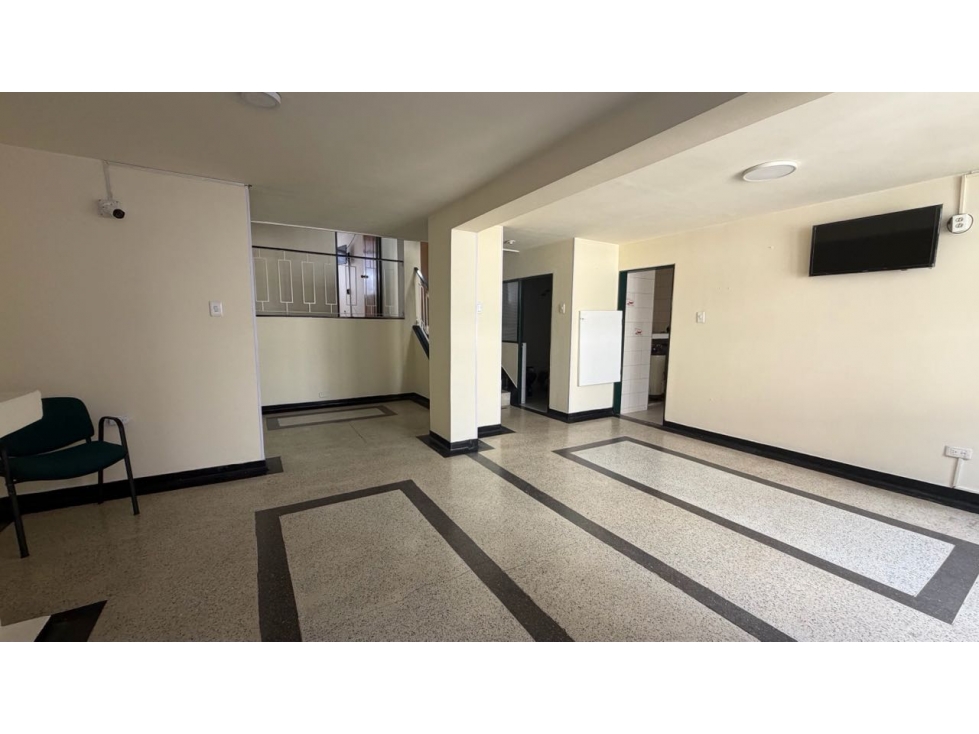 Casa en venta en Barrios Unidos, Bogotá · foto 2 de 15