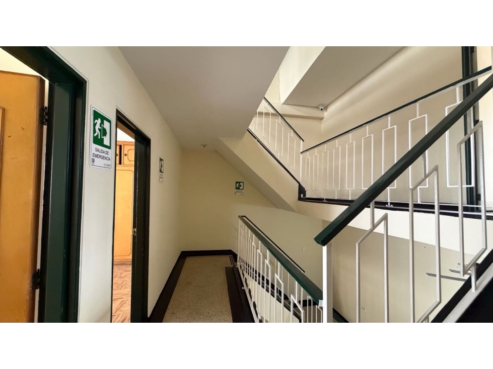 Casa en venta en Barrios Unidos, Bogotá · foto 10 de 15