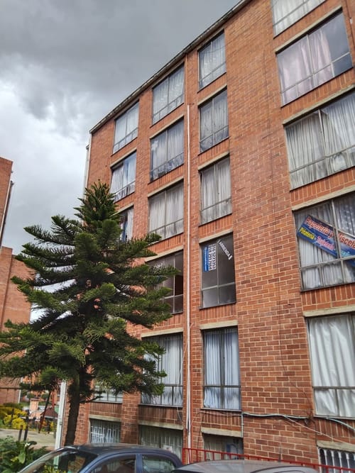 Apartaestudio en venta en Las Lomas, Bogotá, 30 m² · foto 2 de 24