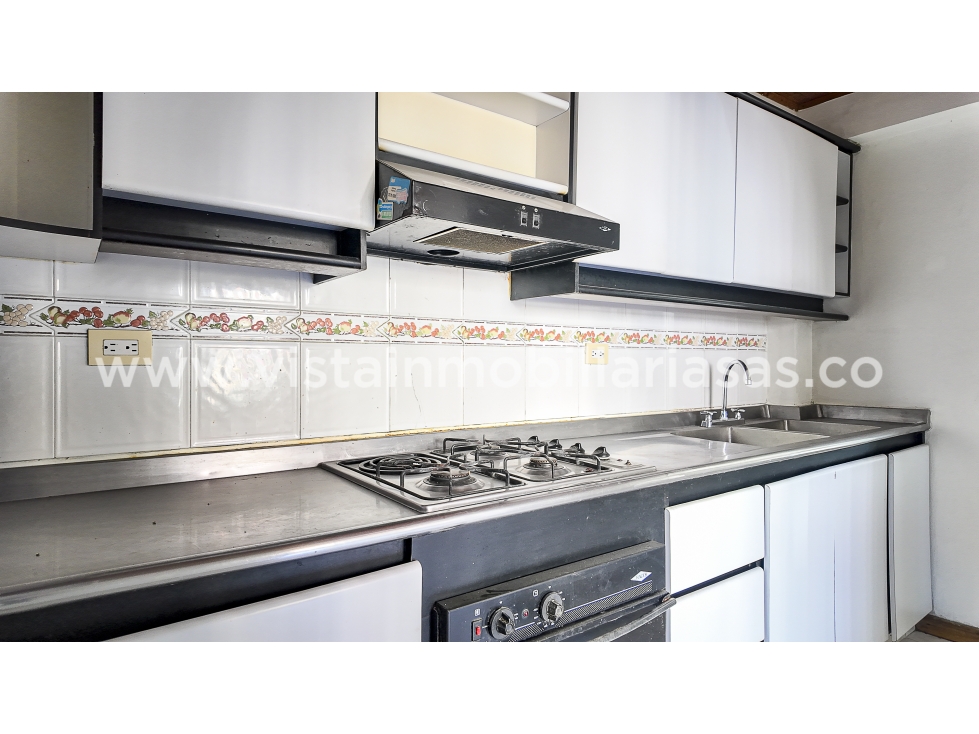 Casa en venta en Las Americas, Manizales · foto 5 de 23