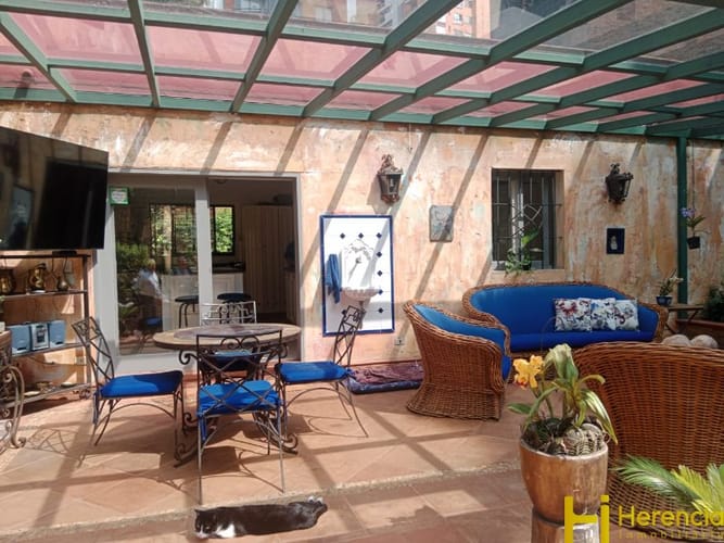 Casa de 4 alcobas en venta en Las Lomas, Medellín, 450 m² · foto 7 de 21