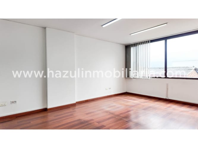 Oficina en arriendo en El Centro, Manizales, 80 m² · foto 2 de 8