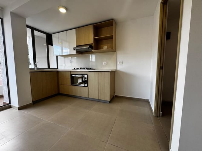 Apartamento de 2 alcobas en arriendo en Monteazul, Sabaneta, 78 m² · foto 3 de 10